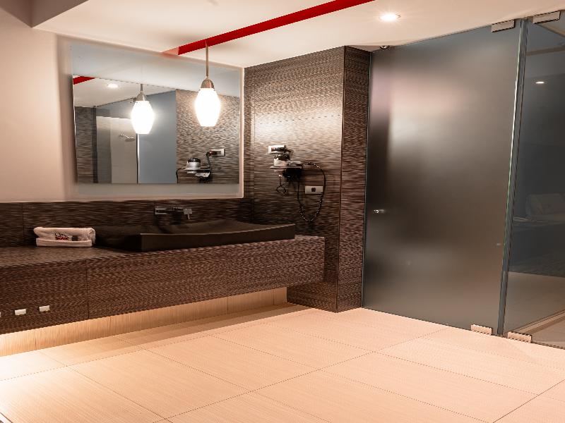 Motel Via image