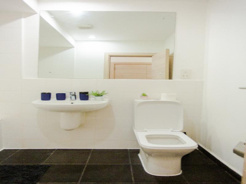 Accra Luxury Apartments At The Gallery image