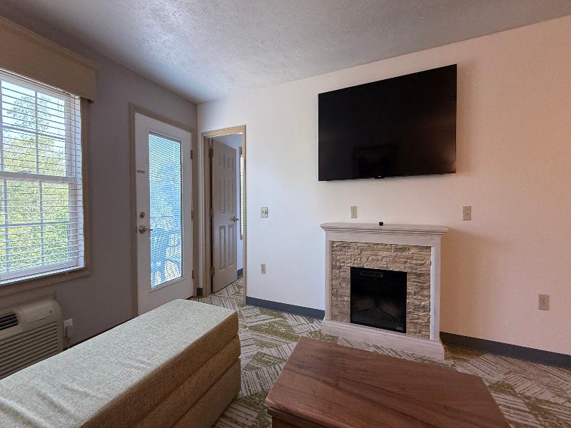 The Willowbrook Village At Lake Harmony image