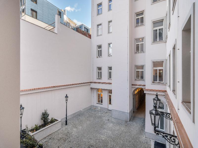 VODICKOVA LUXURY SUITES  image