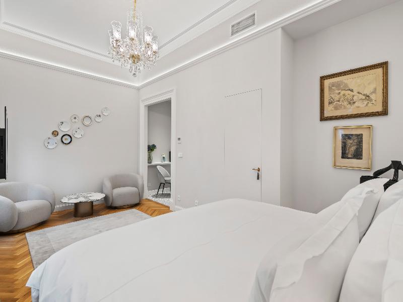 VODICKOVA LUXURY SUITES  image