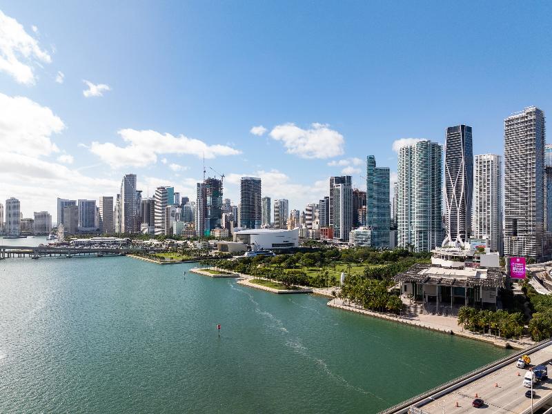 The Crosby Miami Worldcenter image
