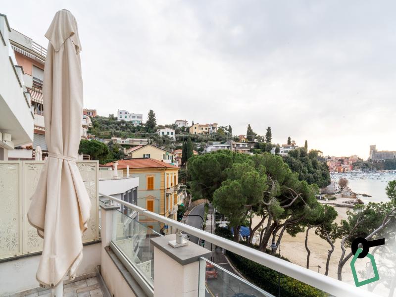 Hotiday Lerici Porto image