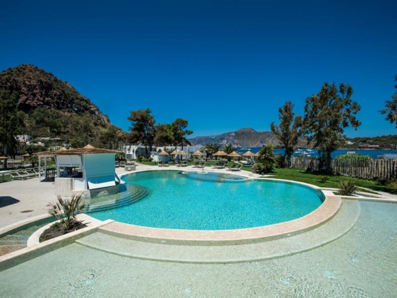 Hotiday Vulcano Porto image