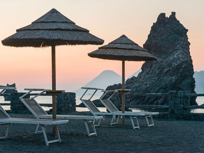 Hotiday Vulcano Porto image