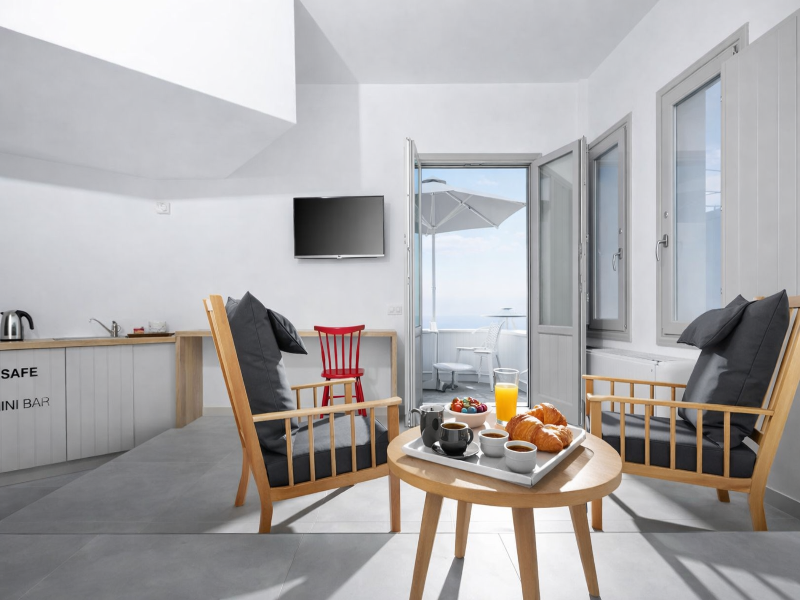 Hotiday Santorini Oia image