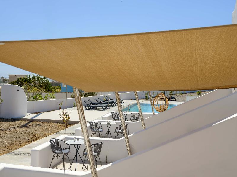 Arch Suites image
