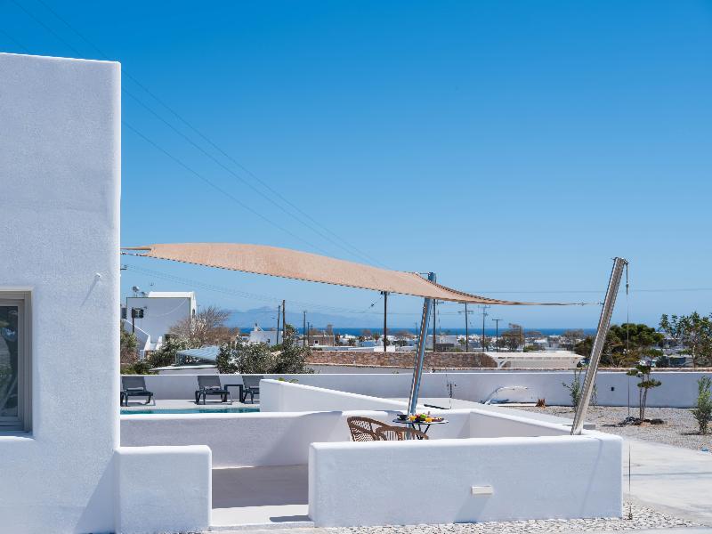 Arch Suites image