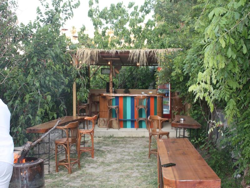 Granma Apartment Hotel image
