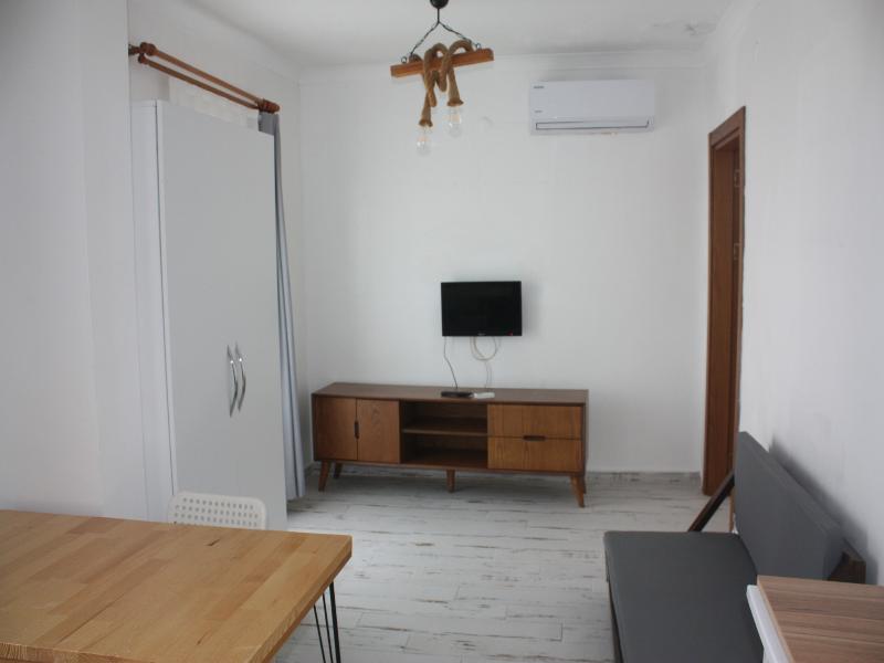 Granma Apartment Hotel image