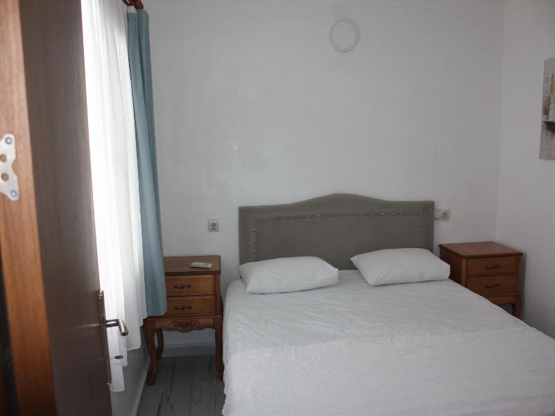 Granma Apartment Hotel image
