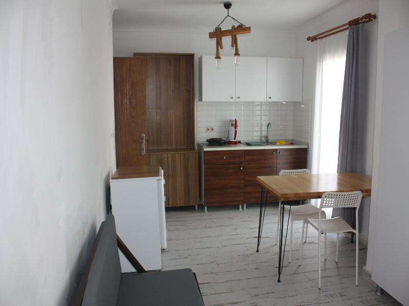 Granma Apartment Hotel image