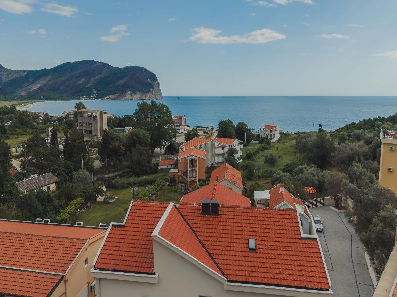 Apartments Via Mare — exterior view