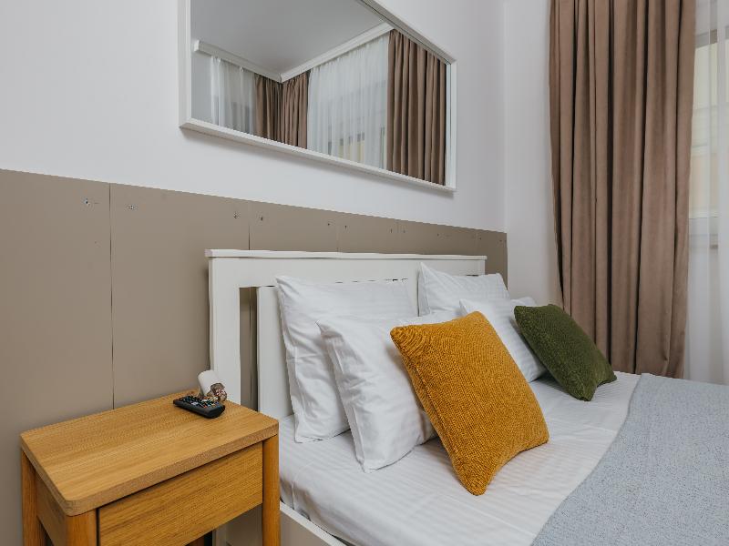 Apartments Via Mare image