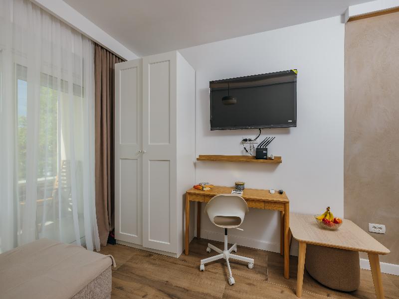 Apartments Via Mare image