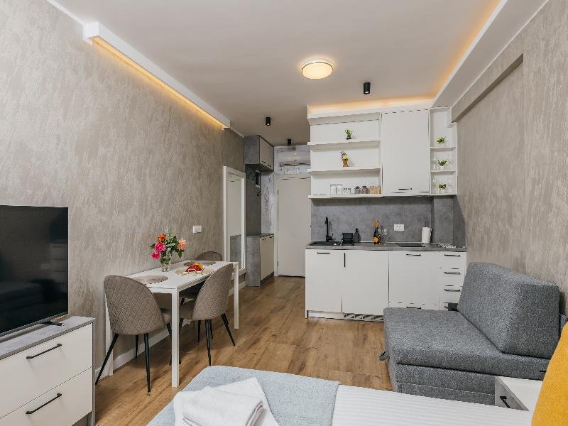 Apartments Via Mare image