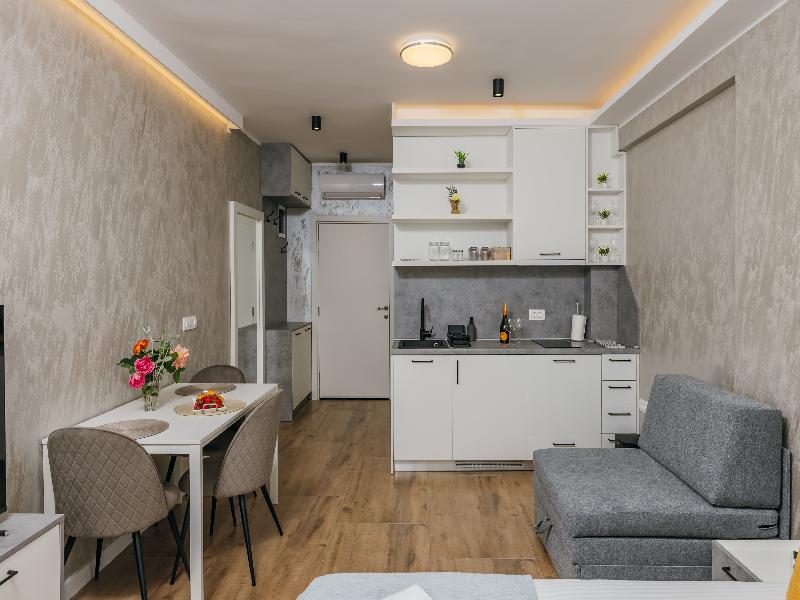 Apartments Via Mare image
