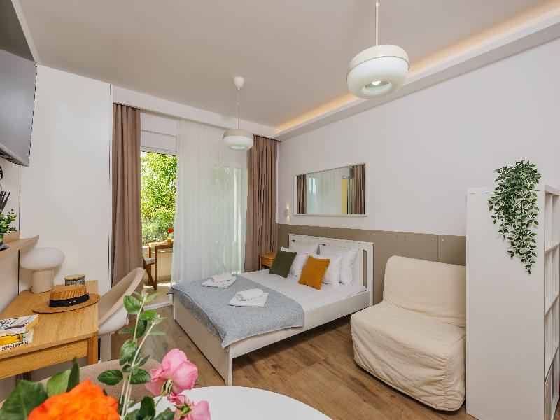 Apartments Via Mare image