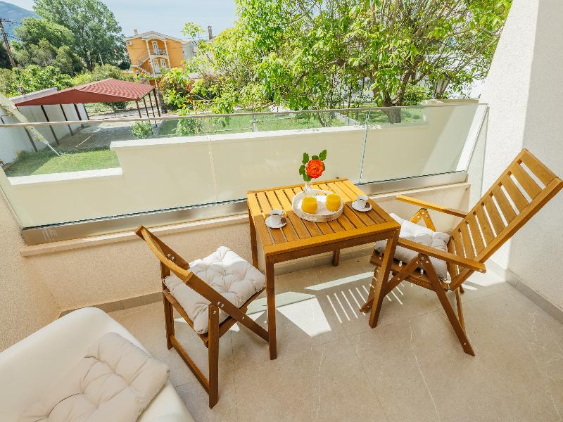 Apartments Via Mare image