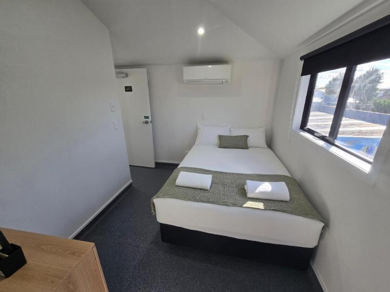Microtel Lodge image