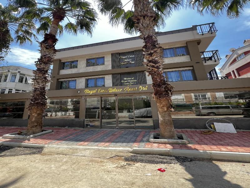 Hayal Lara — general view