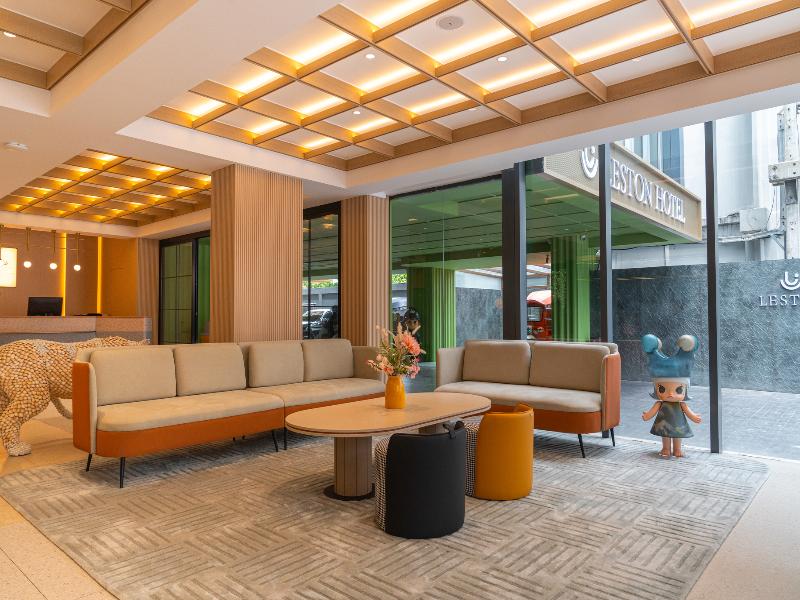 Leston Hotel image