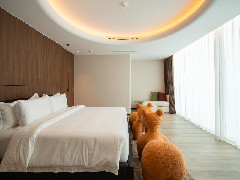 Leston Hotel image