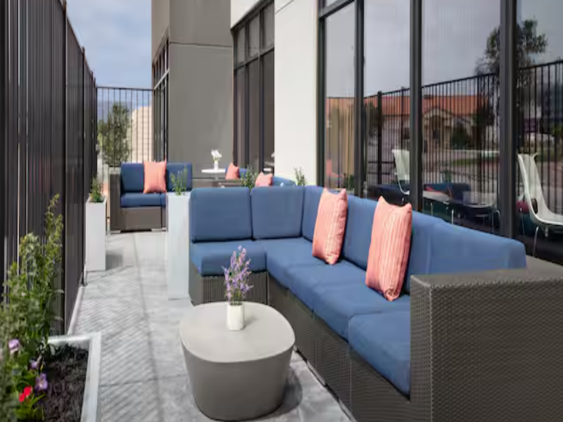 Tru by Hilton Midland East