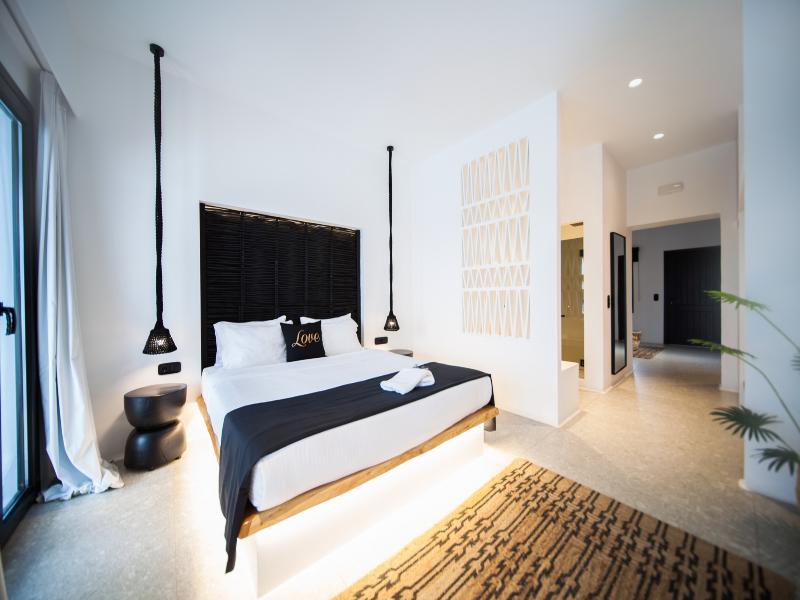 Hotiday Suites Mykonos image