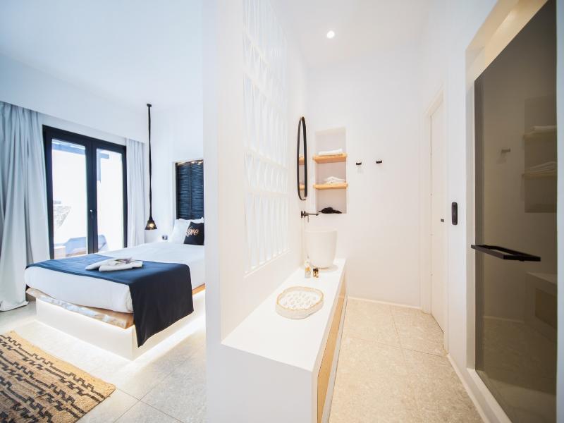 Hotiday Suites Mykonos image