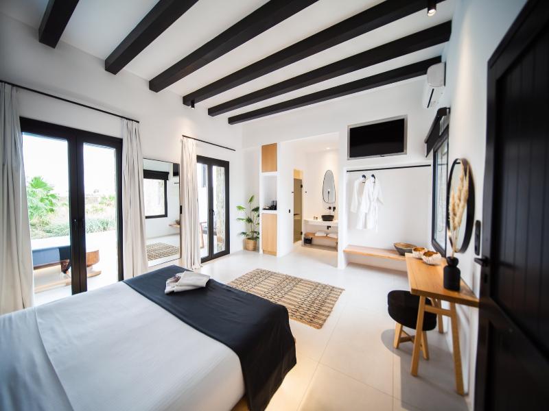 Hotiday Suites Mykonos image