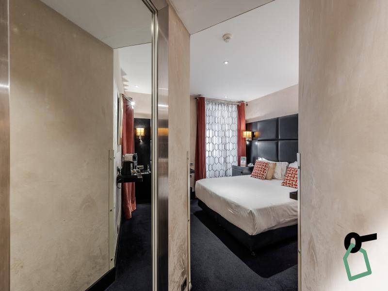 Hotiday Room Collection - Paris Arc De Triomphe image