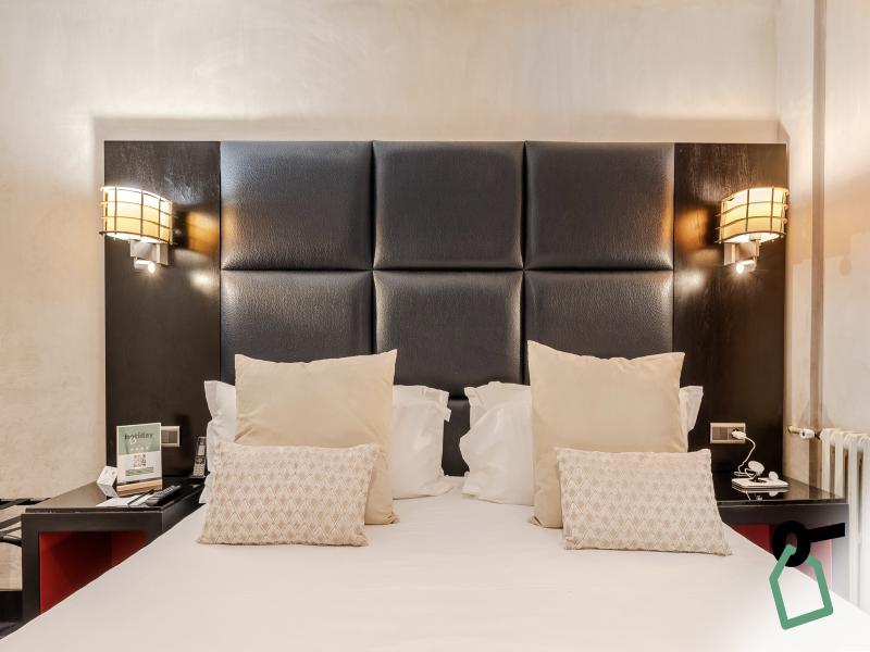 Hotiday Room Collection - Paris Arc De Triomphe image