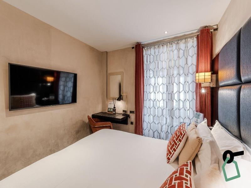 Hotiday Room Collection - Paris Arc De Triomphe image