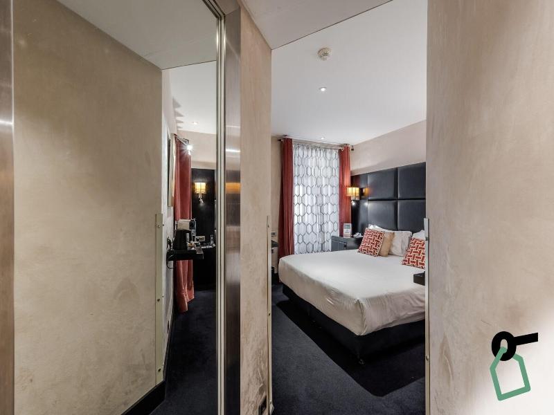 Hotiday Room Collection - Paris Arc De Triomphe image
