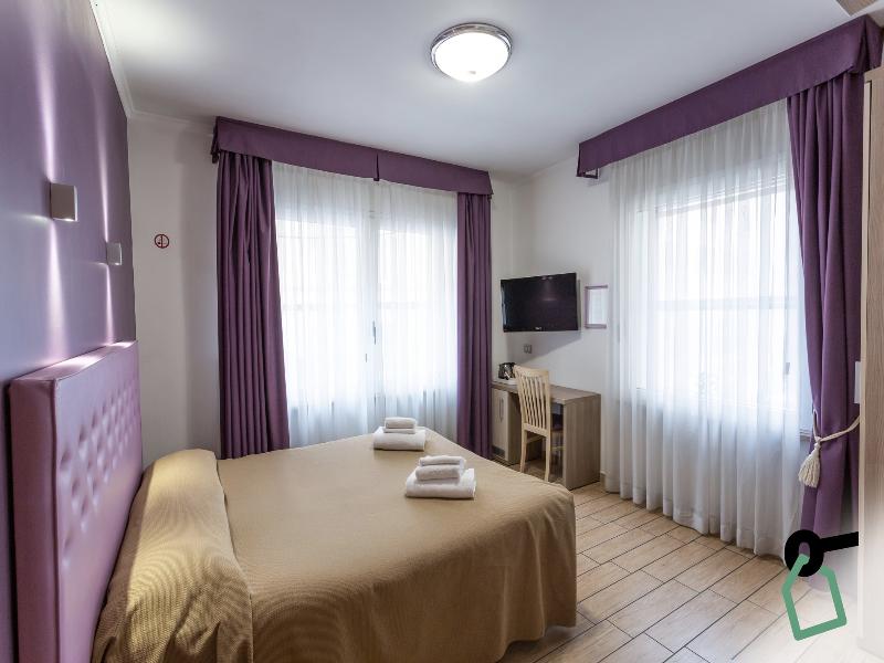 Hotiday Roma Barberini image
