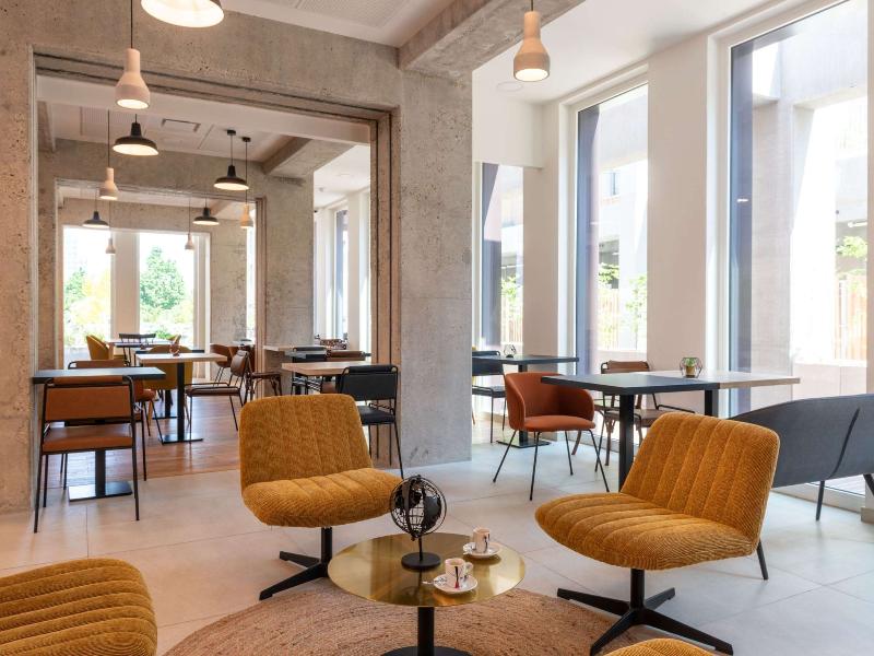 Ibis Styles Paris Pont D Ivry — view