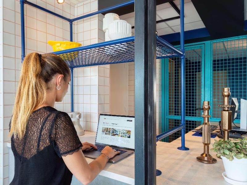 Ibis Budget Pertuis Portes Du Luberon image