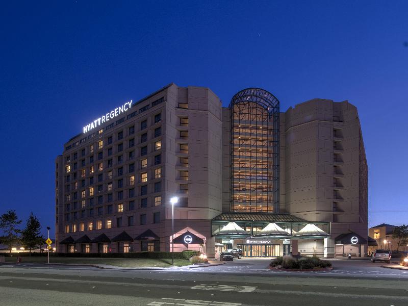 Hyatt Regency San Francisco Airport — exterior view