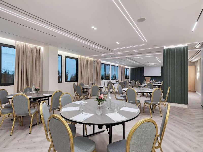 Hilton Garden Inn Athens Syggrou Avenue image