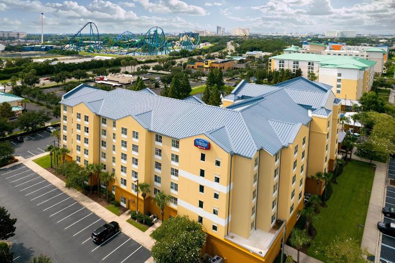 Fairfield Inn & Suites By Marriott Orlando At Seaw