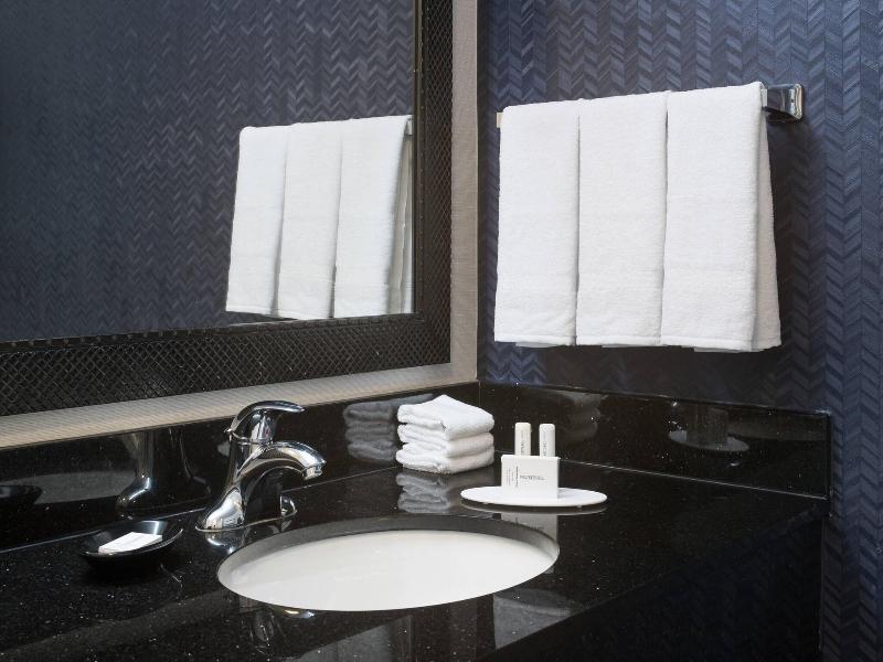 Fairfield Inn & Suites Orlando at SeaWorld® image