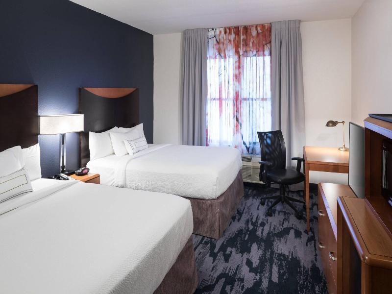 Fairfield Inn & Suites Orlando at SeaWorld® image