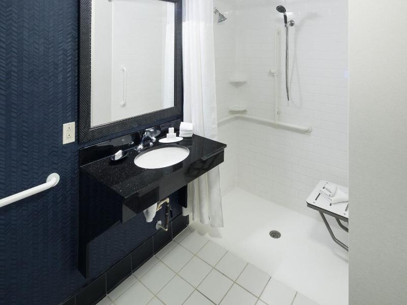 Fairfield Inn & Suites Orlando at SeaWorld® image