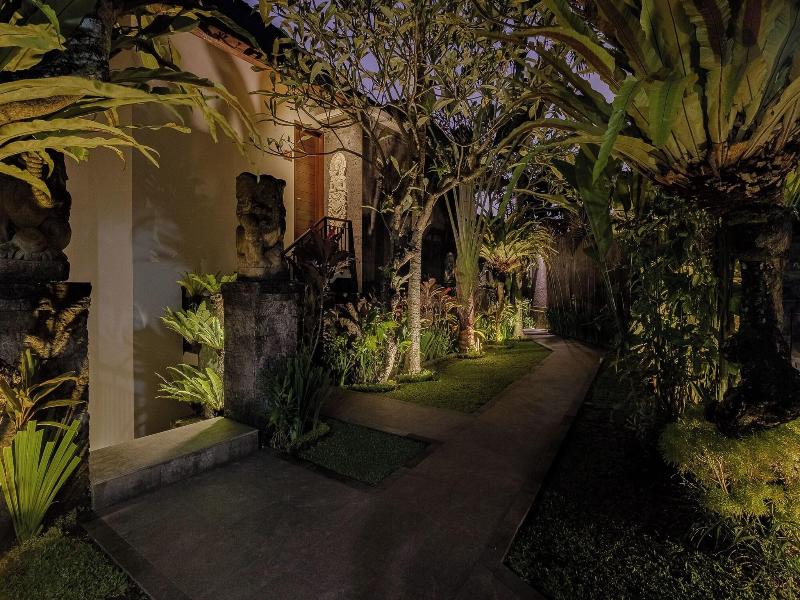 Yanyan Resort Ubud image