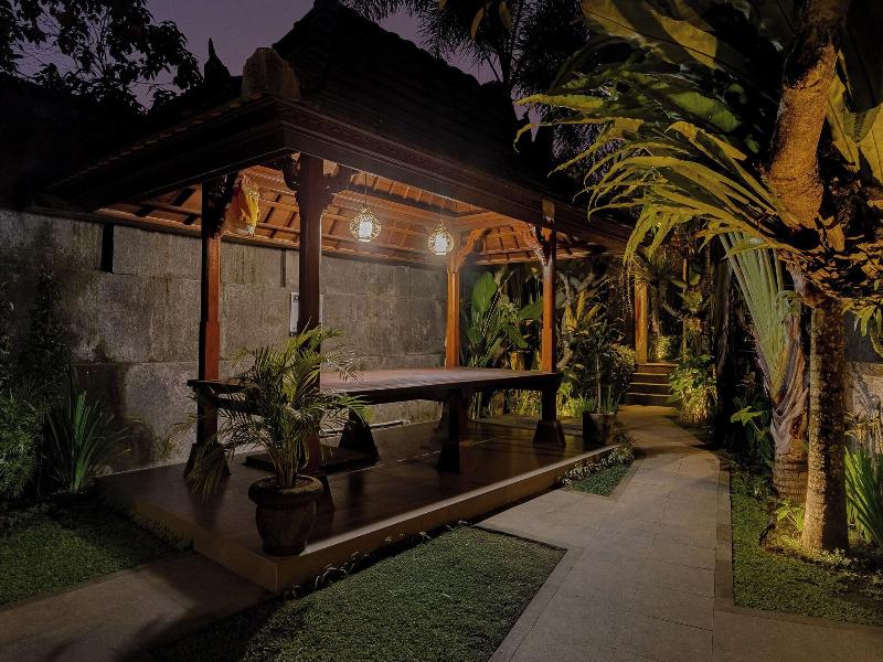 Yanyan Resort Ubud image