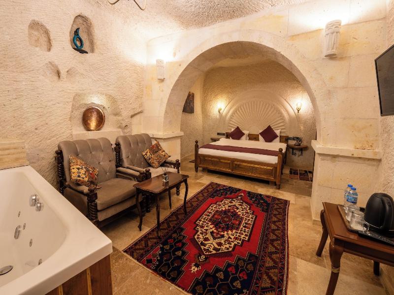 Library Cave Hotel image