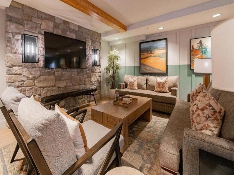 Multi Resorts At Lift Lodge