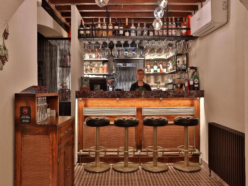 Impera Hotel image