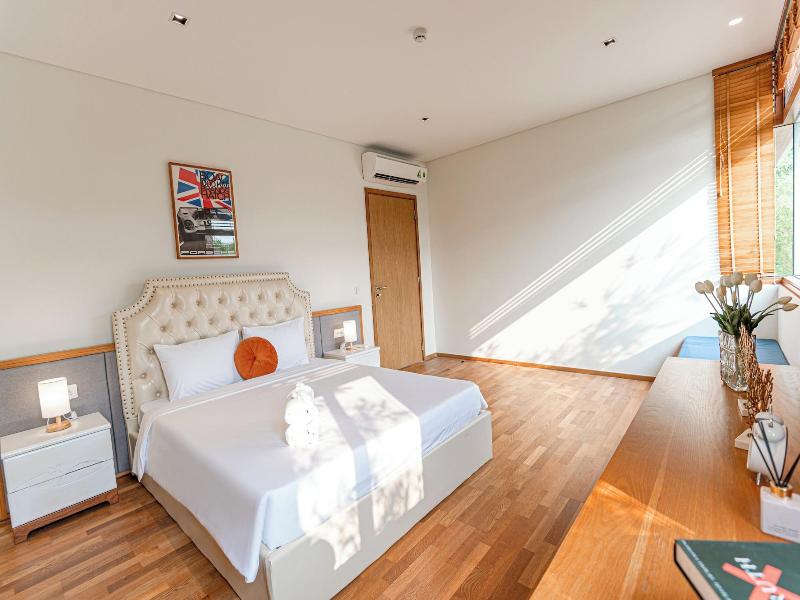 The Ocean Suites image